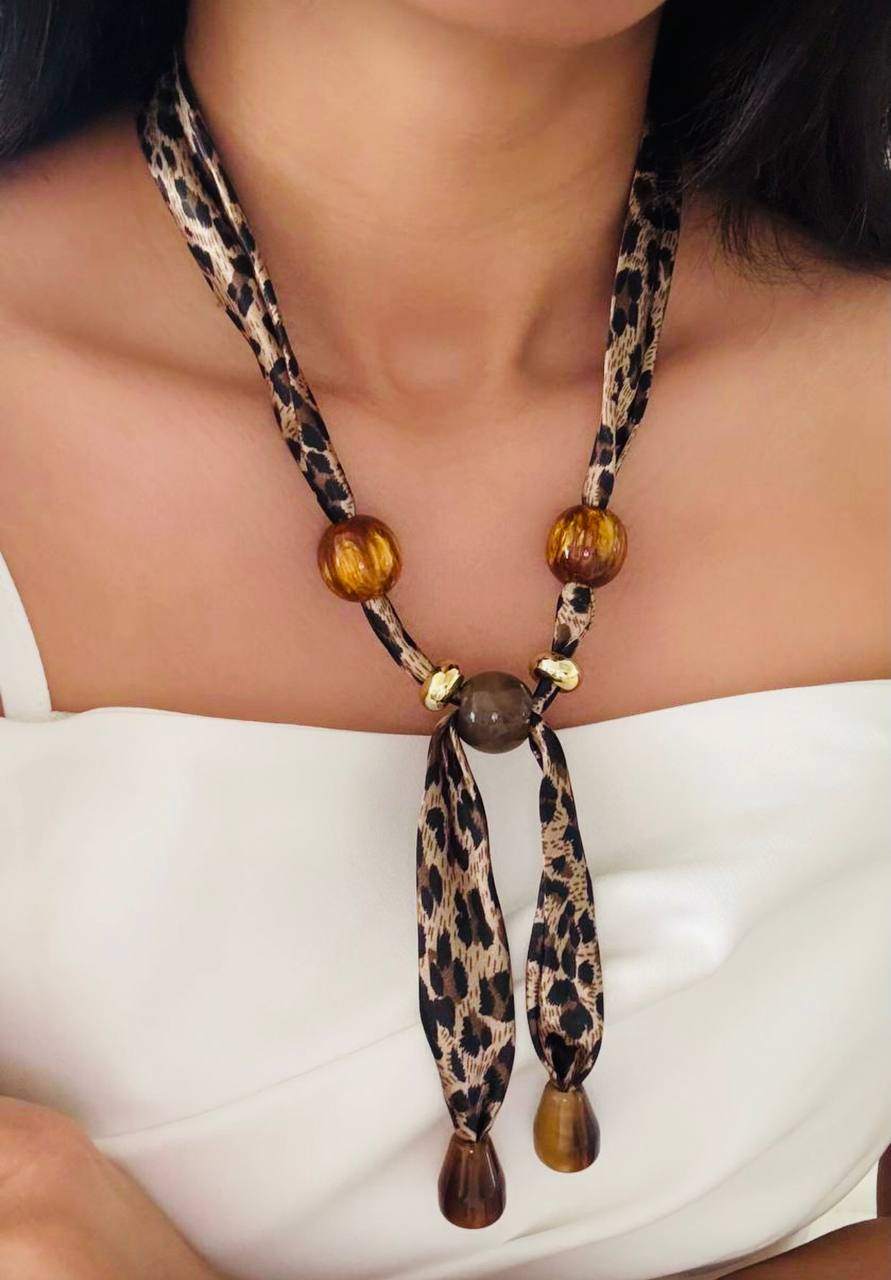 گردنبند پلنگی پارچه ای مهره ای